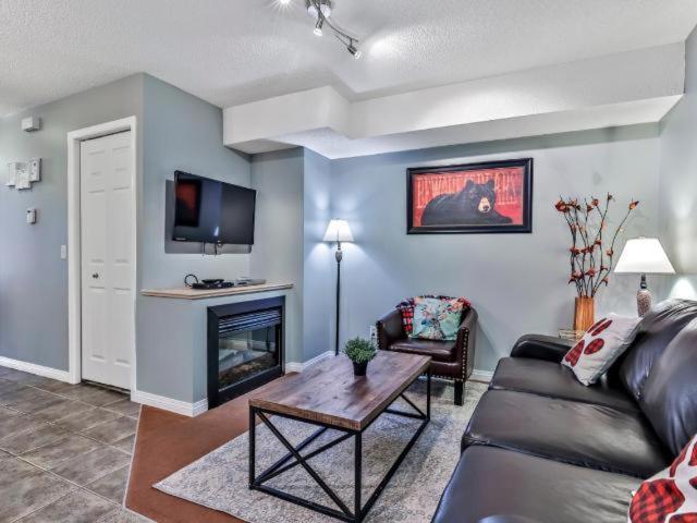 New! Cozy Rocky Mountain Chalet Managed By Little Sister Getaways Canmore Exterior foto